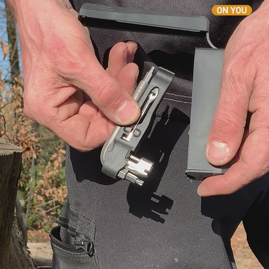 Multitool, tire lever, tubeless plug, chain breaker: Everything you need - carried on you